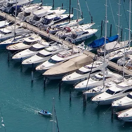 Hotel apartamentowy Marina - 4*